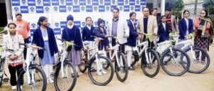 ​फतेहपुर(CNF)। मदर सुहाग एजुकेशन सेंटर में 126 छात्रों को मिली साइकिलें