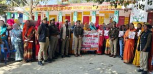 फतेहपुर(CNF)। मिशन शक्ति टीम ने ढकौली में किया बहू-बेटी सम्मेलन