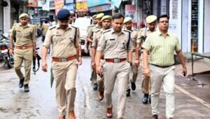 फतेहपुर(CNF)। जुमा अलविदा की नमाज के मद्देनजर पुलिस ने किया फ्लैग मार्च