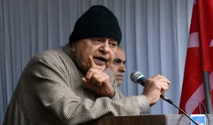 West Asia War पर Farooq Abdullah की बड़ी चेतावनी, बोले- पूरी दुनिया पर पड़ेगा इसका असर