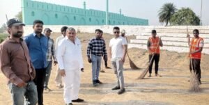 फतेहपुर(CNF)। चेयरमैन ने ईदगाह का किया निरीक्षण