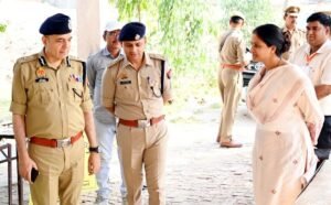 फतेहपुर(CNF)। होमगार्ड भर्ती परीक्षा पर एडीजी का छापा, केंद्रों में खंगाली सुरक्षा व्यवस्था