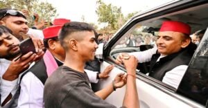 फतेहपुर(CNF)। पूर्व सीएम के चाय की चुस्की पड़ी महंगी