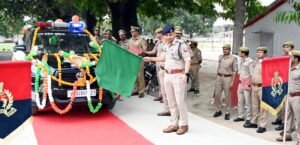 फतेहपुर(CNF)। यूपी-112 को मिली नई ताकत, दो इनोवा वाहन शामिल