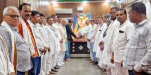 फतेहपुर(CNF)। महारानी अहिल्याबाई होलकर की जयंती पर कांग्रेसियों ने किया नमन
