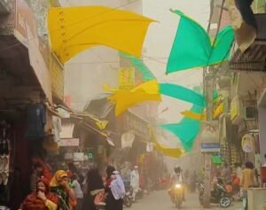 फतेहपुर(CNF)।धूल भरी आंधी का कहर, दोपहर बाद बदला मौसम का मिजाज