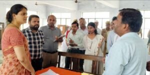 फतेहपुर(CNF)। डीएम ने खागा तहसील का किया निरीक्षण