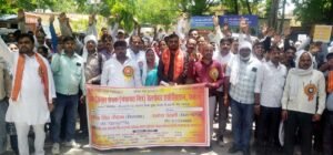 फतेहपुर(CNF)। 17 वर्षों से सेवा दे रहे ग्राम रोजगार सेवकों ने उठाई मांगें