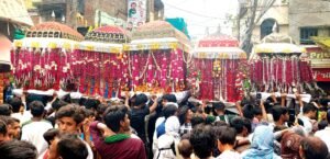 फतेहपुर(CNF)। मोहर्रम की नवीं पर ताजियों के दीदार के लिए उमड़ा सैलाब