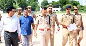 फतेहपुर(CNF)। दरोगा भर्ती दौड़ की तैयारियों का एसपी ने किया निरीक्षण