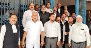 फतेहपुर(CNF)। सब रजिस्ट्रार कार्यालय को कलेक्ट्रेट में स्थापित कराए जाने की फिर उठी मांग