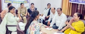 फतेहपुर(CNF)। आयोग की सदस्य ने सुनीं समस्याएं, जिला अस्पताल का किया निरीक्षण