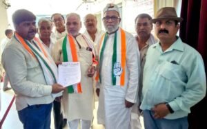 फतेहपुर(CNF)। तहसील व नगर पालिका में भ्रष्टाचार को लेकर कांग्रेस का हल्ला बोल