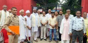 फतेहपुर(CNF)। आर्य समाज भवन में कब्जे व अनियमितताओं के आरोप पर हंगामा