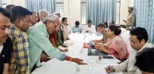 फतेहपुर(CNF)। संपूर्ण समाधान दिवस में 86 शिकायतें, 13 का निस्तारण