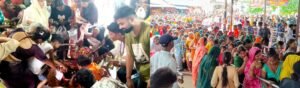 फतेहपुर(CNF)। सावन के पहले सोमवार पर शिवालयों में गूंजा हर-हर महादेव