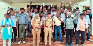 फतेहपुर(CNF)। 121 खोए मोबाइल लौटाकर पुलिस ने जीता लोगों का दिल