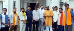 फतेहपुर(CNF)। सोशल मीडिया में आपत्तिजनक टिप्पणी पर भड़का हिंदू संगठन