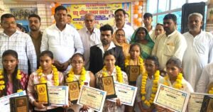 फतेहपुर(CNF)। मेहनत और मजबूत इरादों से ही मिलती है सफलता: रमाशंकर साहू