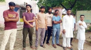 फतेहपुर(CNF)। टक्कर के बाद बाइक सवार की मौके पर मौत, किशोर अस्पताल में भर्ती
