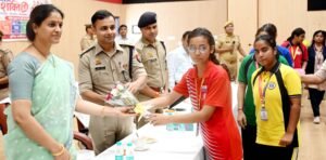फतेहपुर(CNF)। मिशन शक्ति के मंच से छात्राओं को मिला सफलता का मंत्र