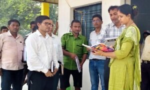 फतेहपुर(CNF)। कान्हा गौशाला में अचानक पहुंचीं डीएम, व्यवस्थाओं की खुली परतें