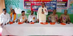 फतेहपुर(CNF)। यातायात नियमों के पालन से ही सुरक्षित होगा सफर, अपराध रोकने में जनभागीदारी जरूरी