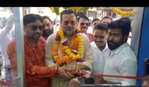 फतेहपुर(CNF)। द ओरिजिनल शाप शोरूम का शुभारंभ, अब एक ही छत के नीचे मिलेंगे ब्रांडेड परिधान